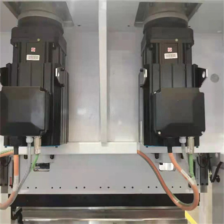 GILDEMEISTER High-precision 30t hydraulic press brake machine