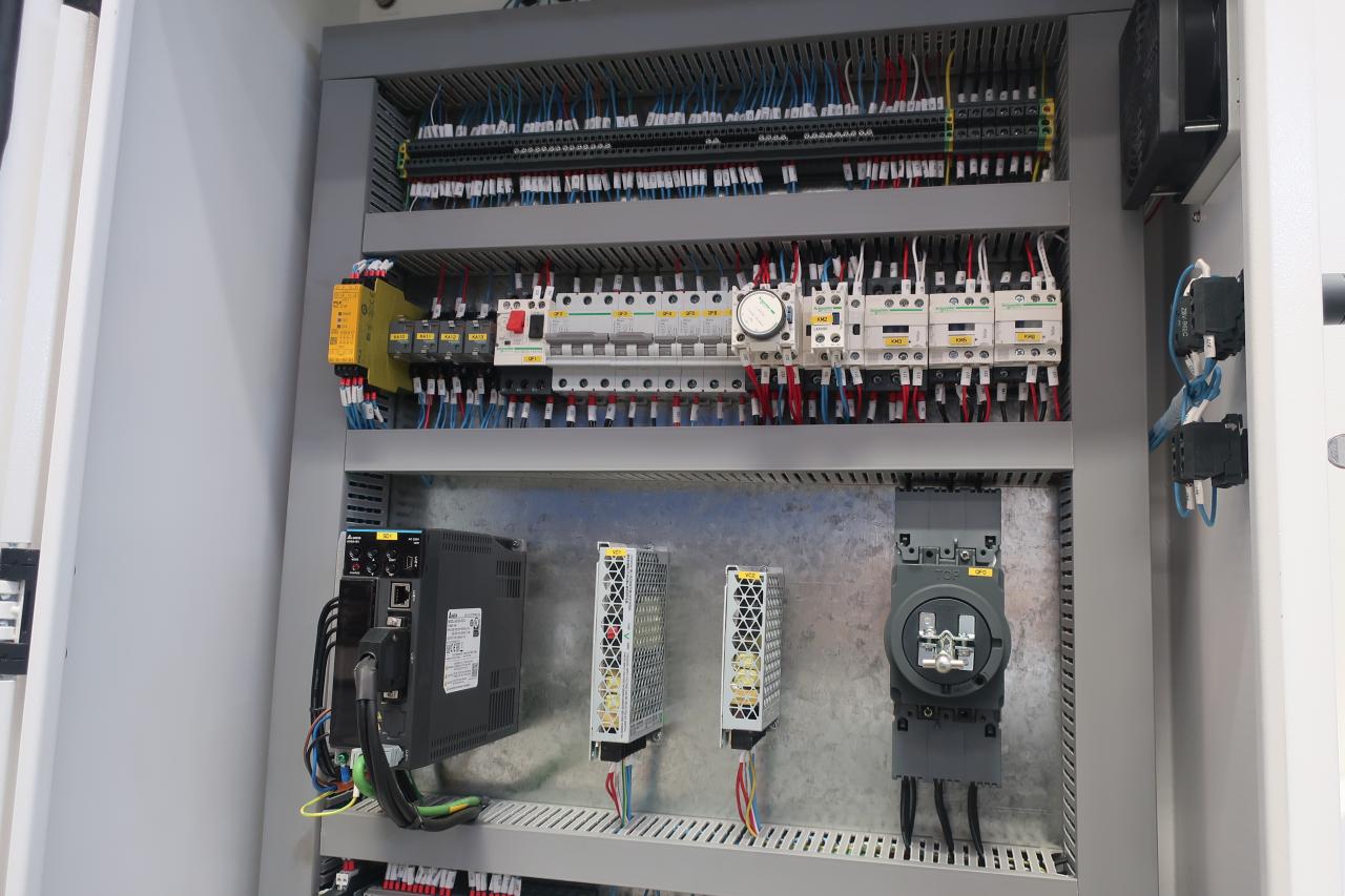 16mm Hydraulic Guillotine Shearing Machine For Sheet Metal Cutting 6 Meters