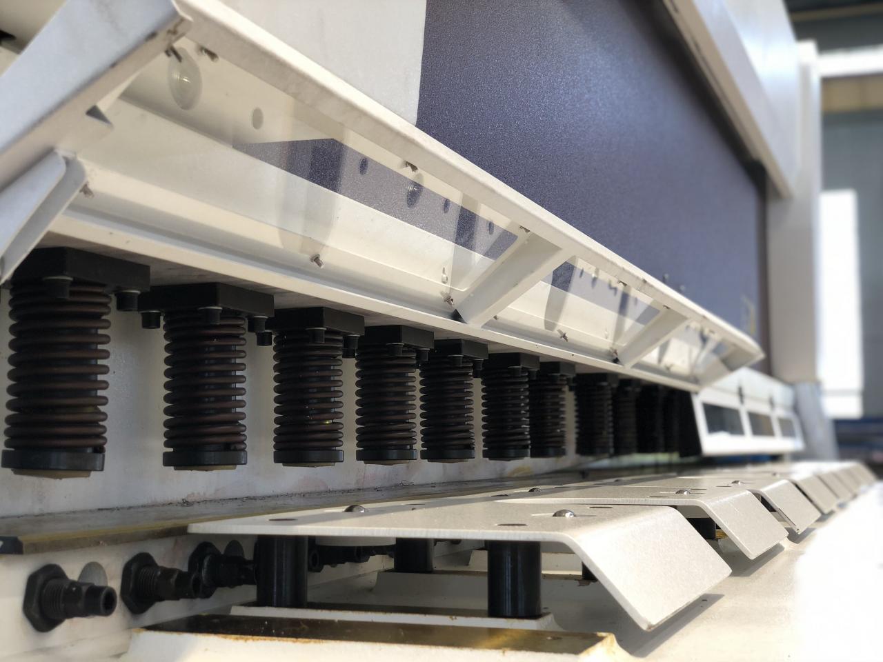 16mm Hydraulic Guillotine Shearing Machine For Sheet Metal Cutting 6 Meters