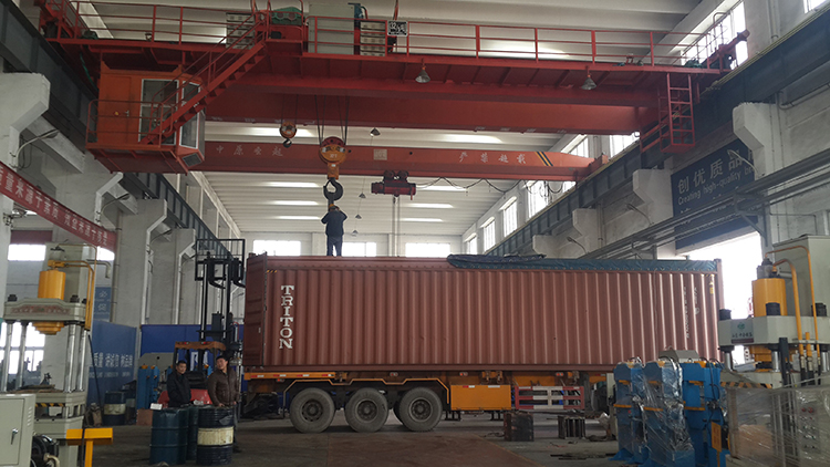 315ton 4 Column Hydraulic Press Machine For Manhole Cover