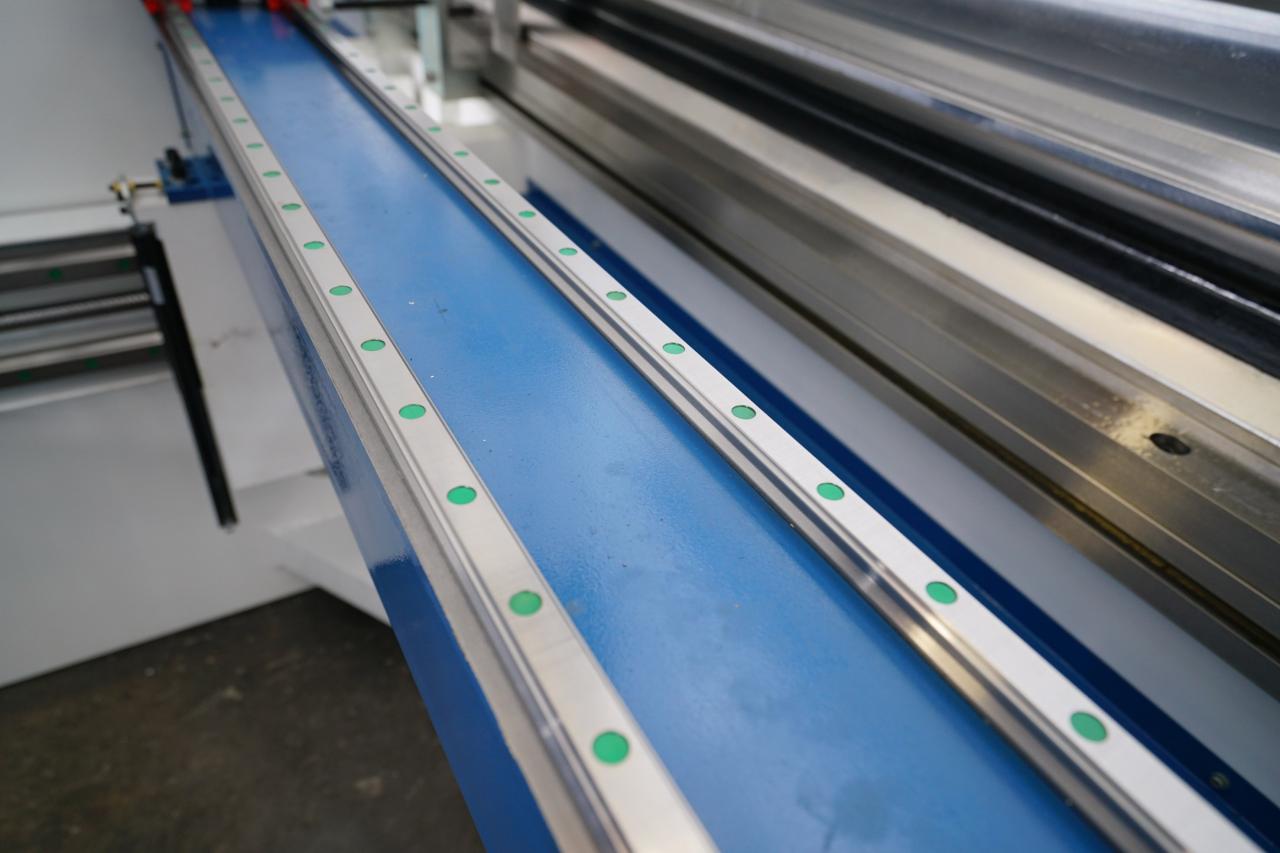 4 Axis Cnc Tandem Press Brake With Delem Da58t 2d Graphical Controller