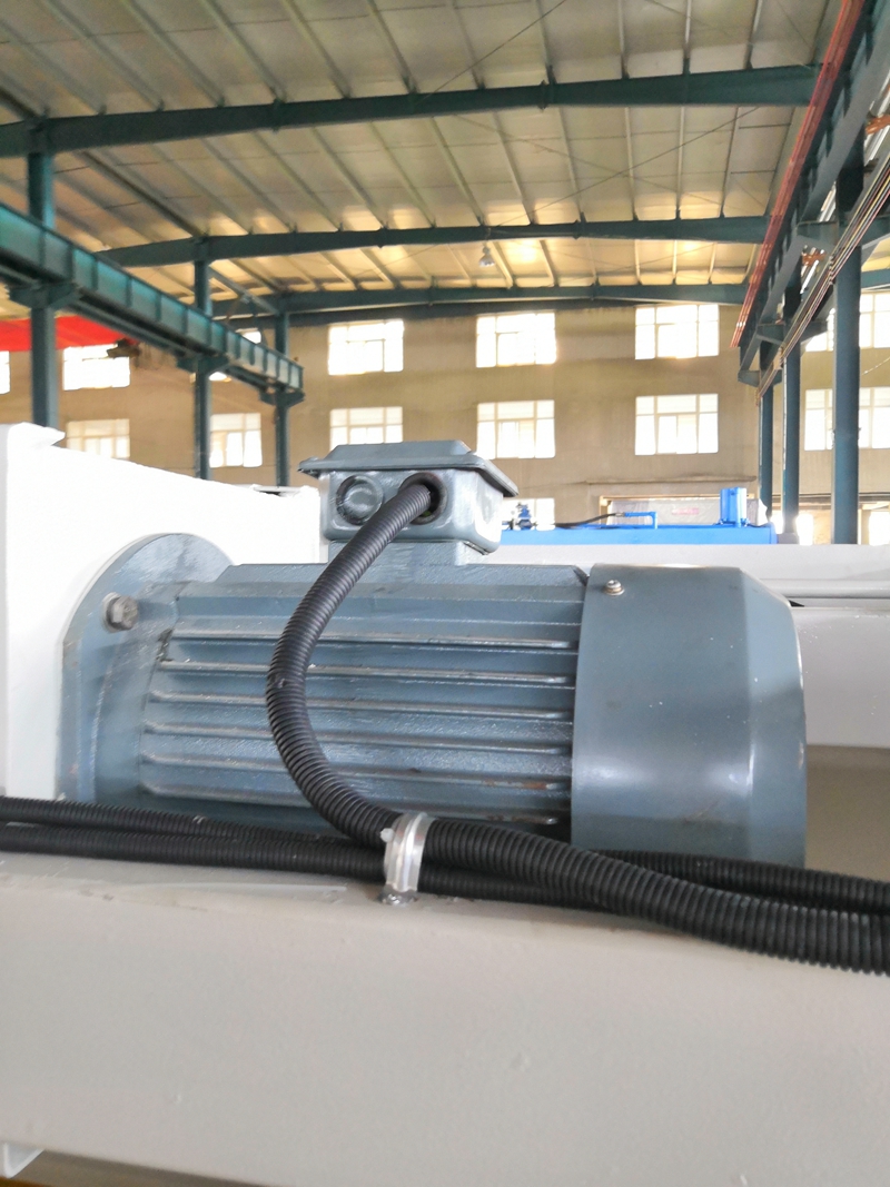 6mm Q11 Electric Sheet Plate Shearing Machine 8 Feet Sheet Metal Shearing Machine 6mm Q11 Electric Sheet Plate Shearing Machine 8 Feet Sheet Metal Shearing Machine