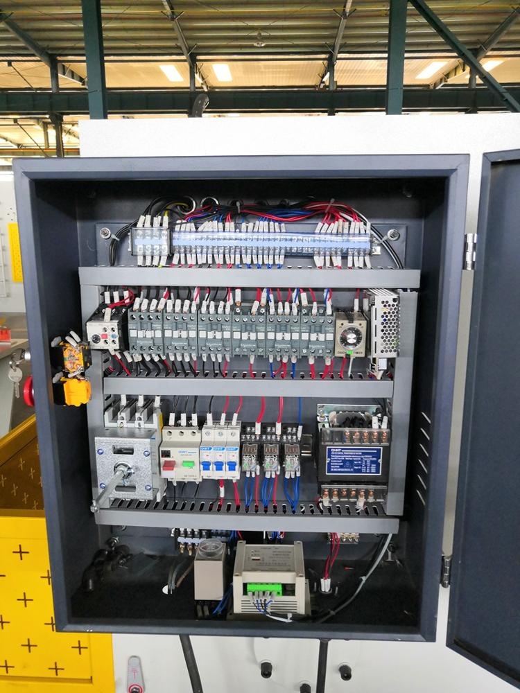 6mm Q11 Electric Sheet Plate Shearing Machine 8 Feet Sheet Metal Shearing Machine 6mm Q11 Electric Sheet Plate Shearing Machine 8 Feet Sheet Metal Shearing Machine