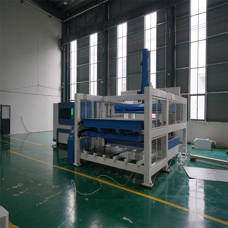 High Power 3015 2000W Metal Sheet Cnc Fiber Laser Cutting Machine