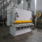 Qc11k Hydraulic Shear Machine And Guillotine Shearing Machine For Sheet Metal Cutting