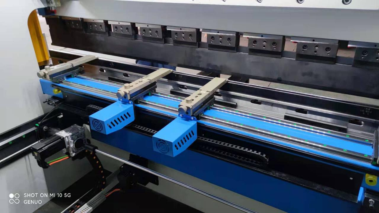 Da-66t Controller Cnc Hydraulic Press Brake Price With 3d Touch Screen System