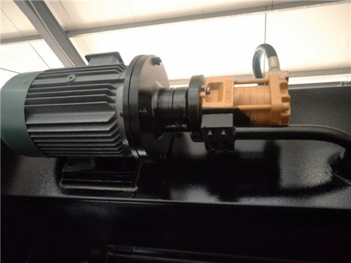 Da53t Cnc System Controller 125t4000 3+1 Axis Cnc Hydraulic Press Brake With Good Quality