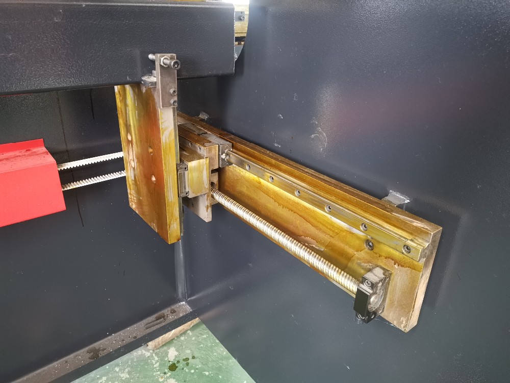 Hydraulic Stainless Steel Wc67y/k-300/6000 Mould Crowning Press Brake