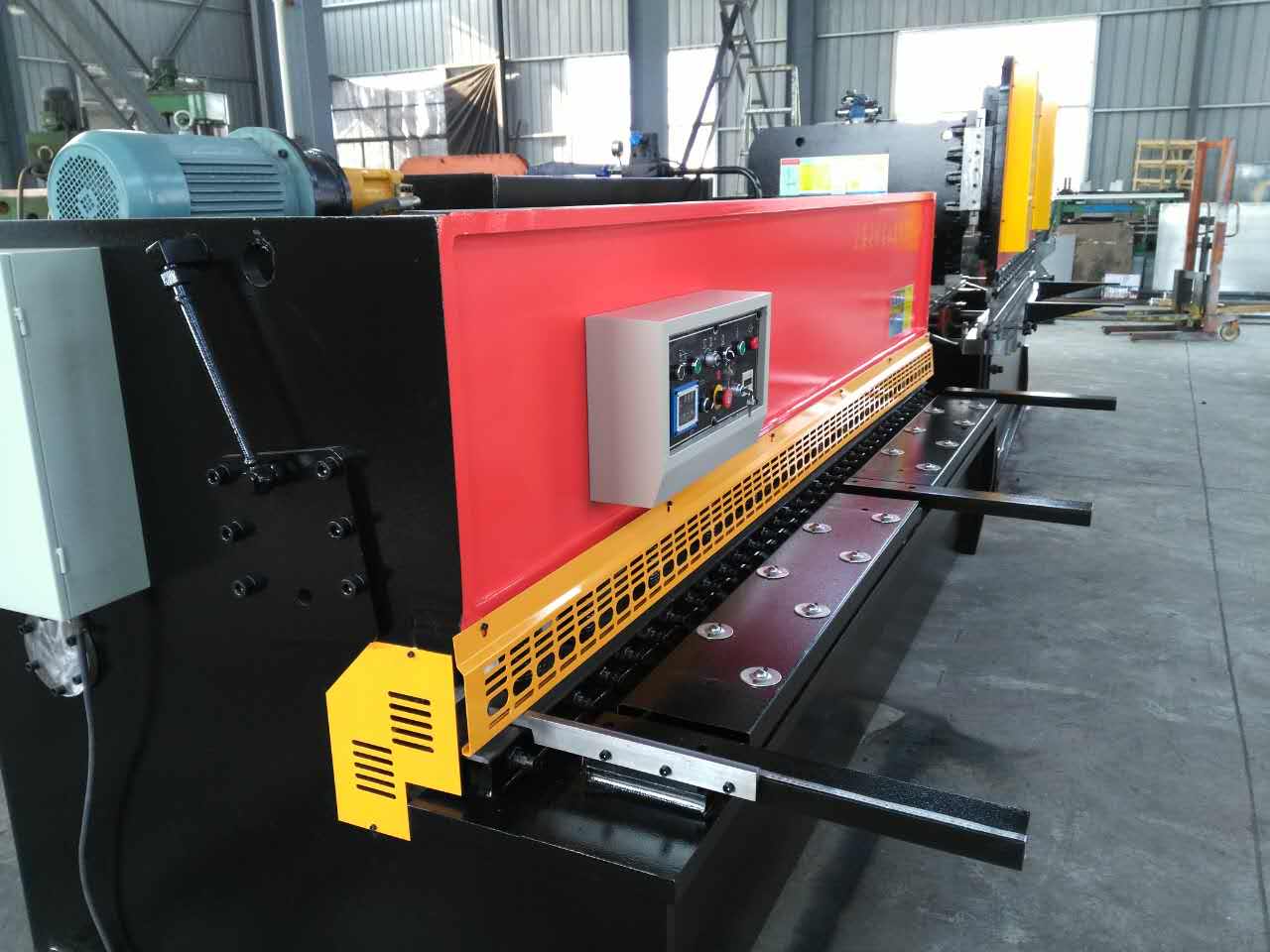 Hydraulic Swing Beam Guillotine Shears Qc12y-4x2500