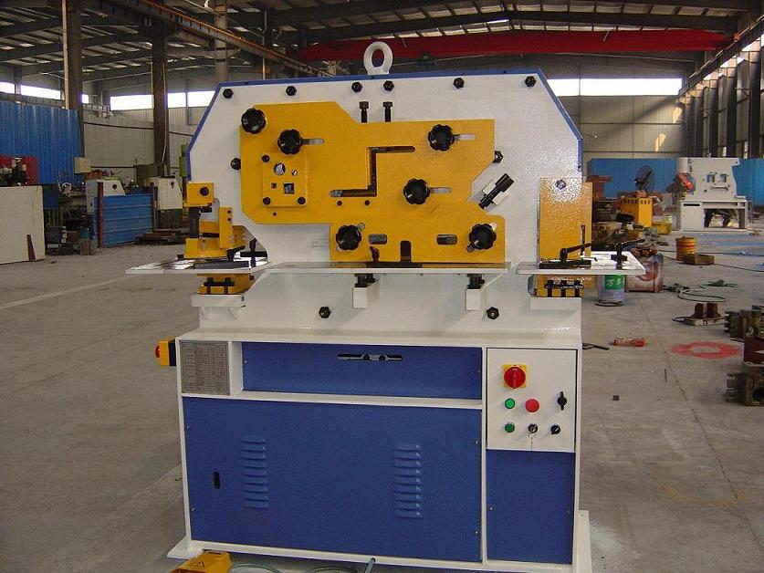 Manual Punch Iron Worker / Hydraulic Ironworker Machine