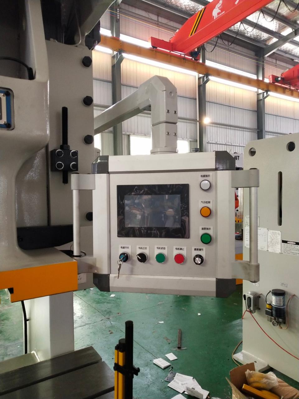 Pneumatic Friction Clutch High Performance Punch Press Machine