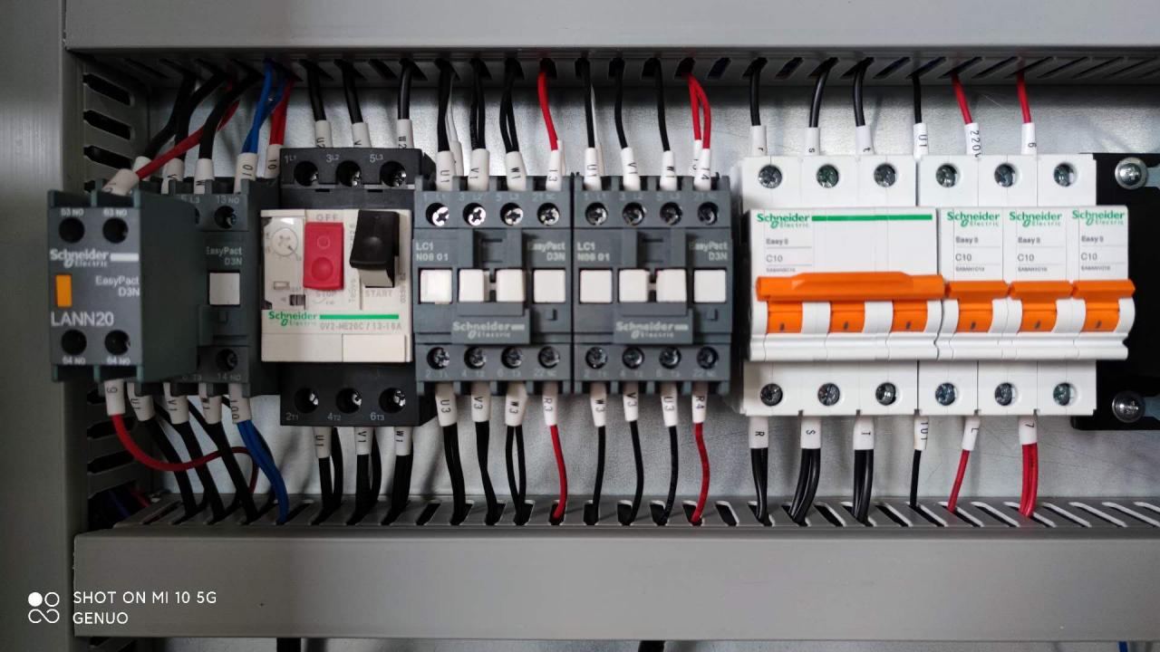 Qc11k Hydraulic Shear Machine And Guillotine Shearing Machine For Sheet Metal Cutting Qc11k Hydraulic Shear Machine And Guillotine Shearing Machine For Sheet Metal Cutting