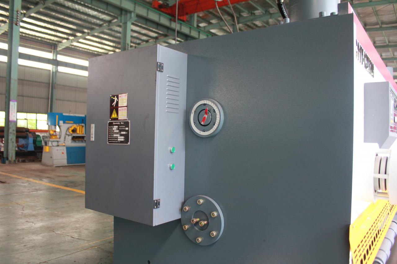 Qc11y Metal Plate Hydraulic Guillotine Shearing Machine For Sale