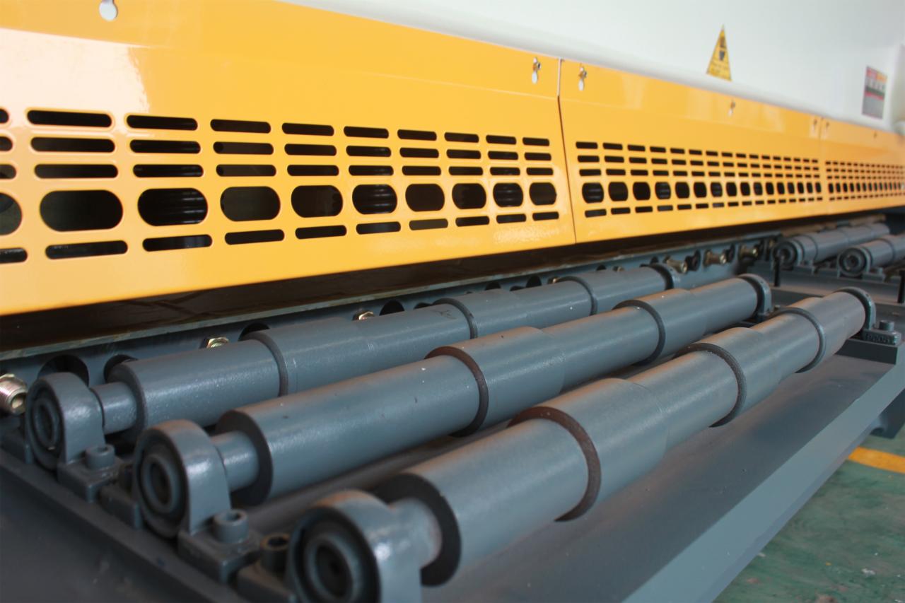 Qc11y Metal Plate Hydraulic Guillotine Shearing Machine For Sale