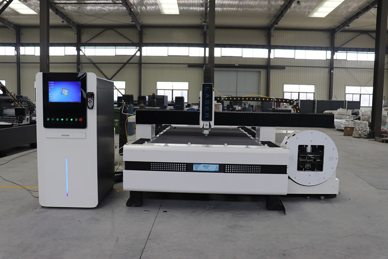 Rotary Cnc Metal Pipe Tube Sheet Laser Cutter 2000w Fiber Laser Cutting Machine