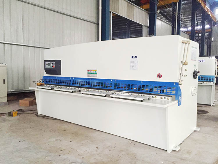 Sheet Metal Machinery Cutting Machine Guillotine Shearing Machine Dalian Plate